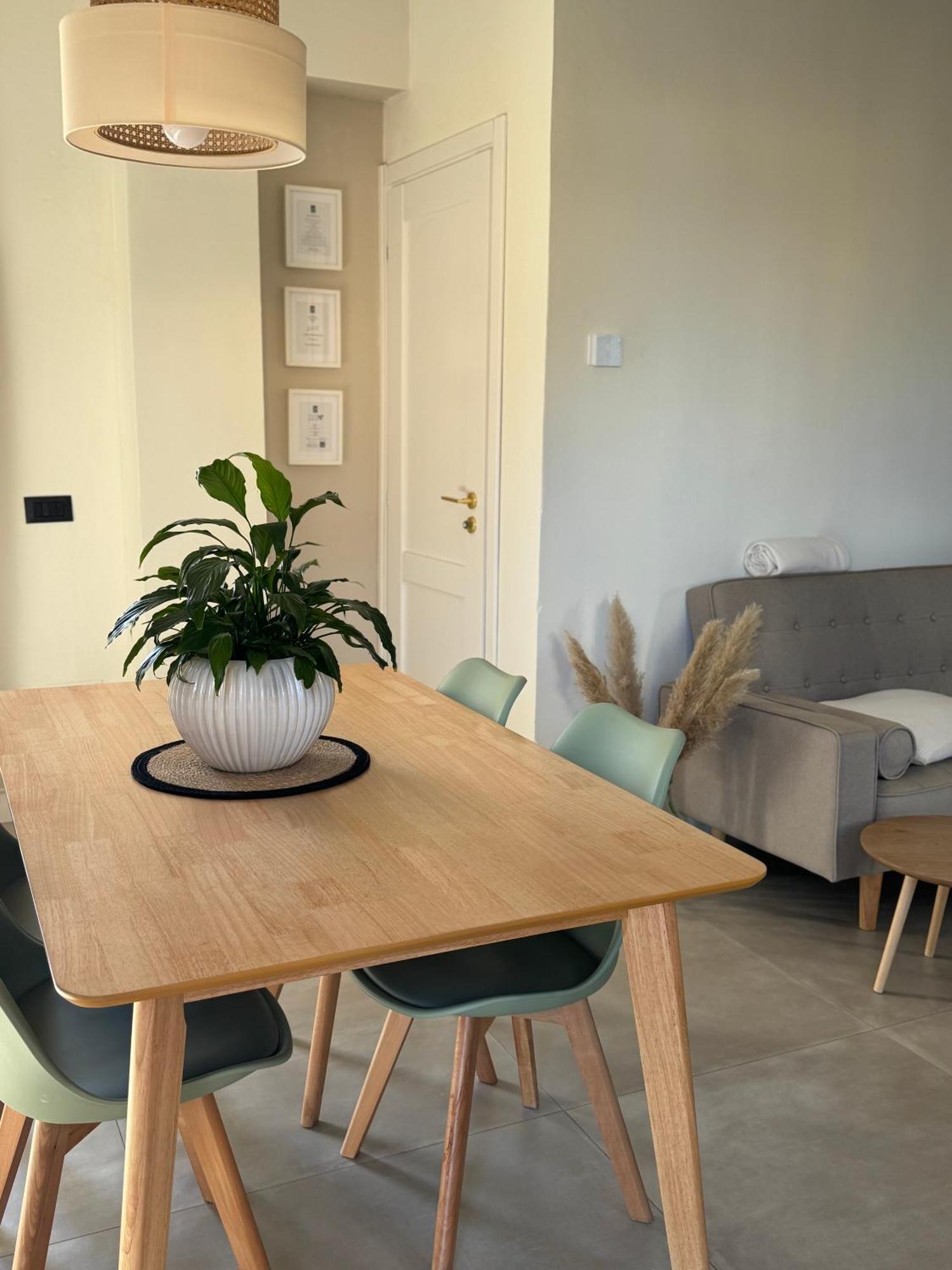 Il Cortile Del Borgo Villa Borgo Ticino Eksteriør billede